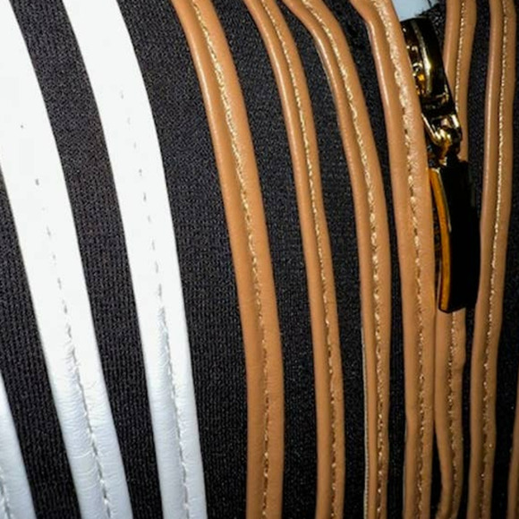 CHICO'S TRAVELERS SIZE 0 MS SIZE 4-6 FAUX LEATHER RIBBON JACKET BLAZER - Picture 9 of 14